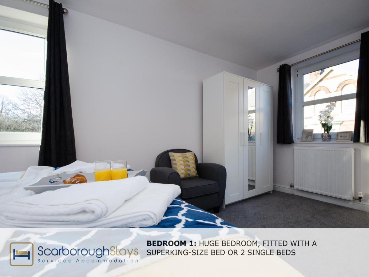 Hibernia Place, 3 Bedroom Townhouse With Patio & Seating Area - Free Parking Scarborough Exterior photo