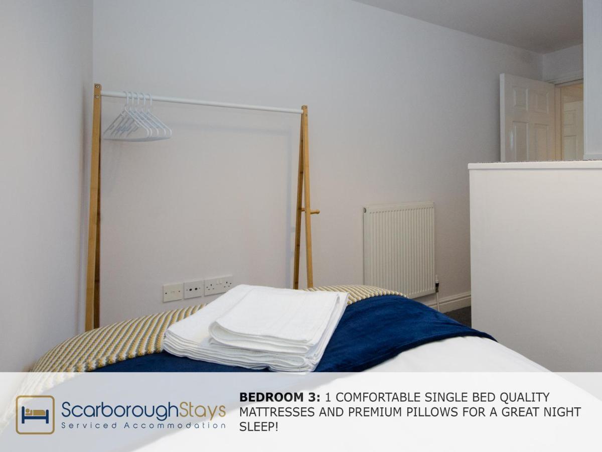 Hibernia Place, 3 Bedroom Townhouse With Patio & Seating Area - Free Parking Scarborough Exterior photo