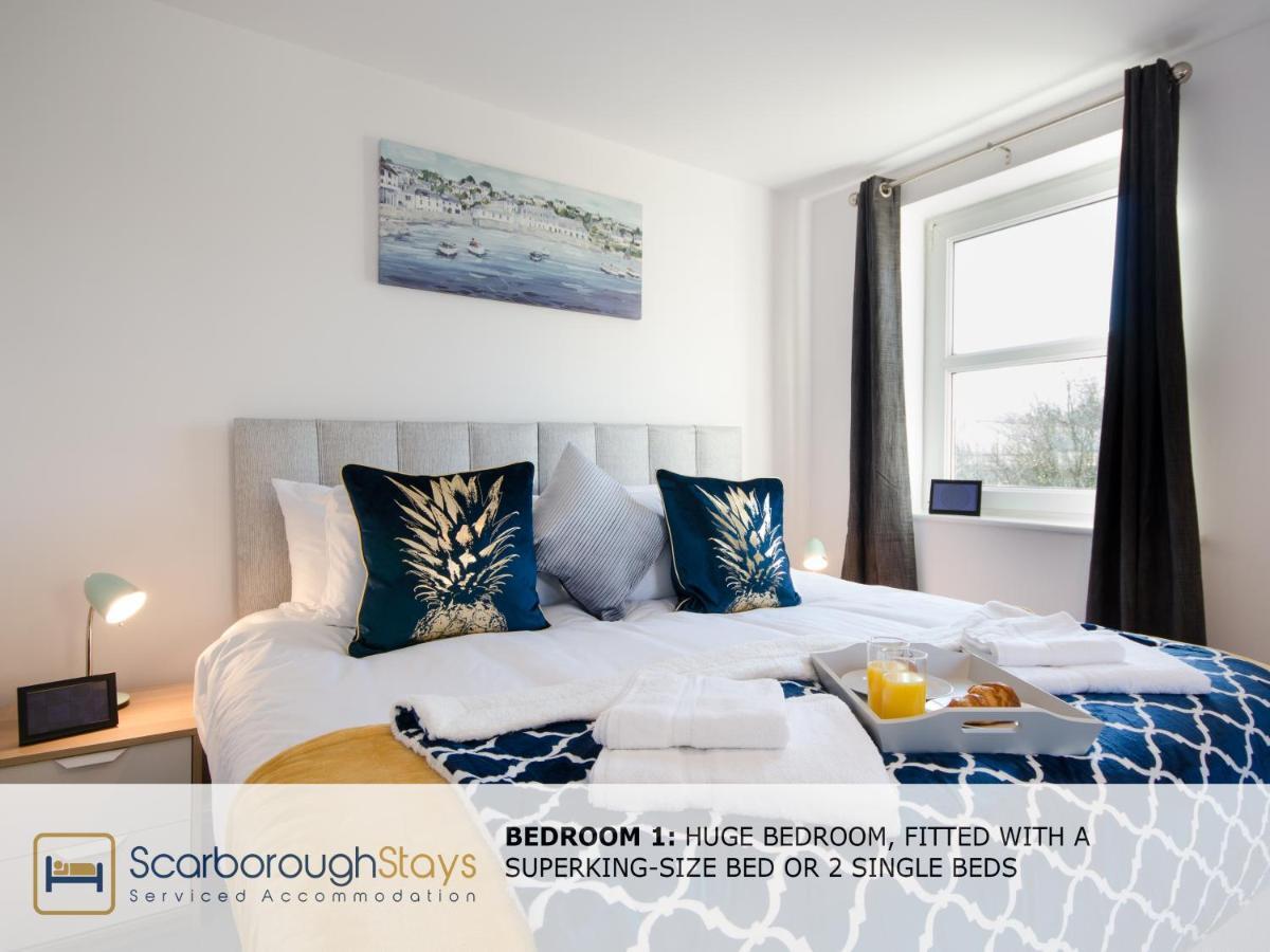 Hibernia Place, 3 Bedroom Townhouse With Patio & Seating Area - Free Parking Scarborough Exterior photo