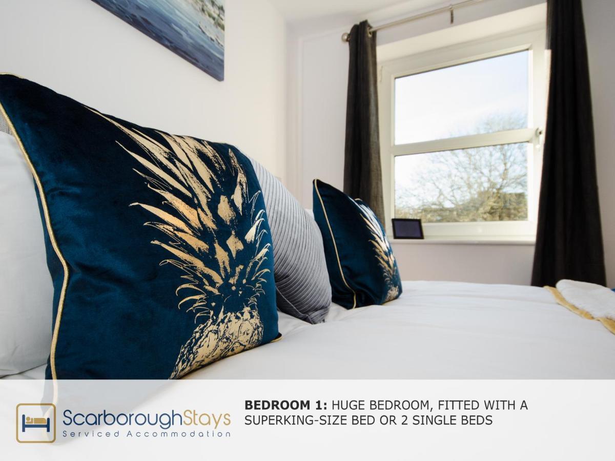 Hibernia Place, 3 Bedroom Townhouse With Patio & Seating Area - Free Parking Scarborough Exterior photo